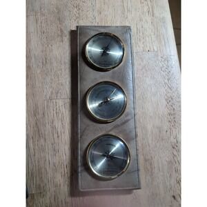 Unique Vintage Leather Encased Weather‎ Center Barometer Thermometer Hygrometer.